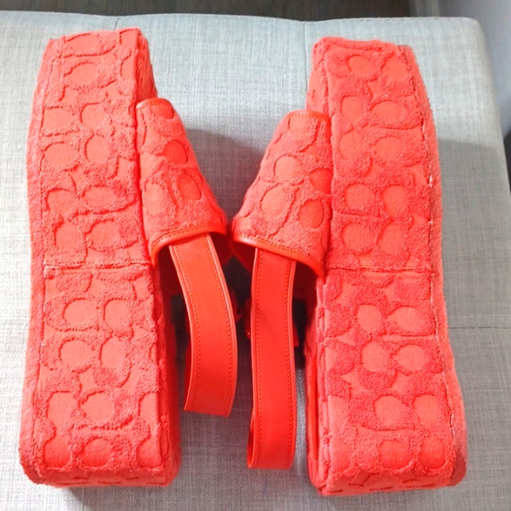 Coach Noelle Sandal In Signature Terry Cloth Red Orange Size 9B Retro Vibes NEW - Picture 4 of 12